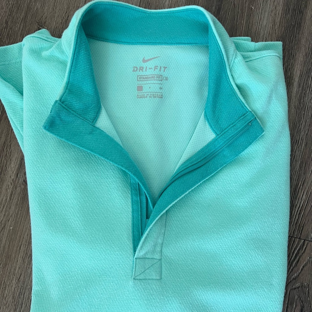 Women's Nike Golf Standard Fir 1/4 Zip Dri-Fit Size S Victory Long Sleeve Shirt